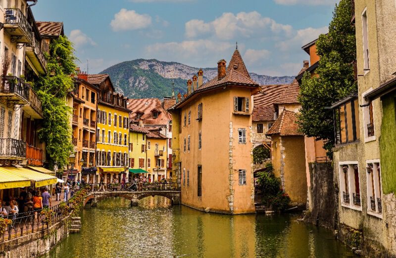 Annecy – The Venice of France - Airport Transfers Geneva